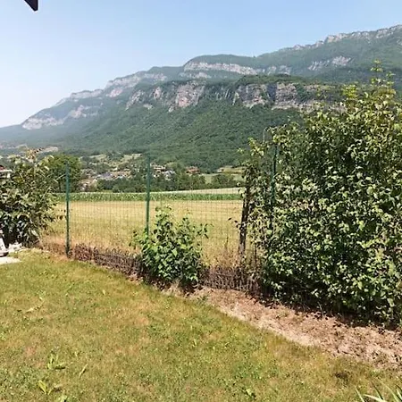 Prázdninový dům Maison Chaleureuse Calme Avec Vue Sur La Montagne. Chambéry